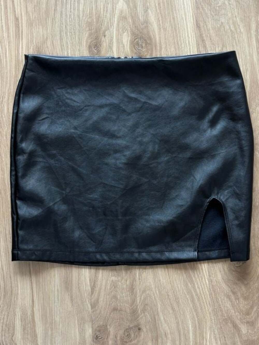 Tic Toc Black Faux Leather Mini Skirt Size Medium